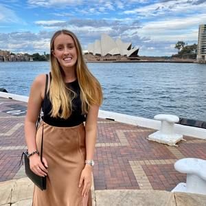 Meet your Posher, Candice